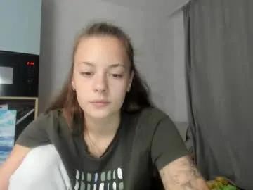 Freechat why_again_me on Chaturbate