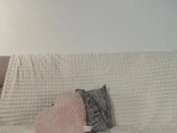 Freechat xoxo_cherry1 on Chaturbate