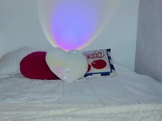 Freechat alyssa_bonett on Flirt4Free