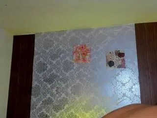 Freechat kelly_thomson on Flirt4Free