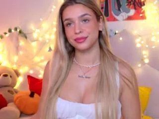 Offline maci_reynolds on Flirt4Free