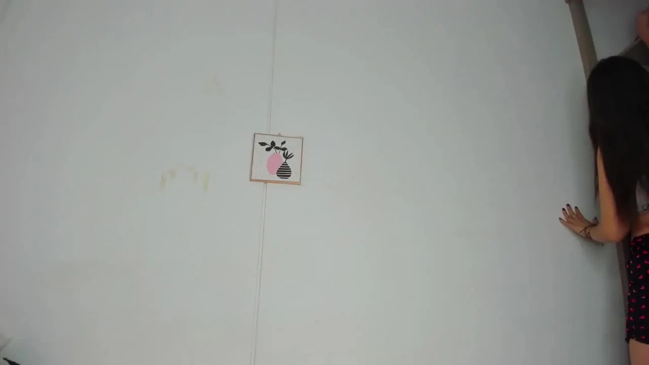 Offline CassandraWhite on Streamray