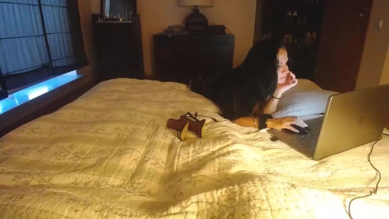 Offline De_Luxe on Streamray