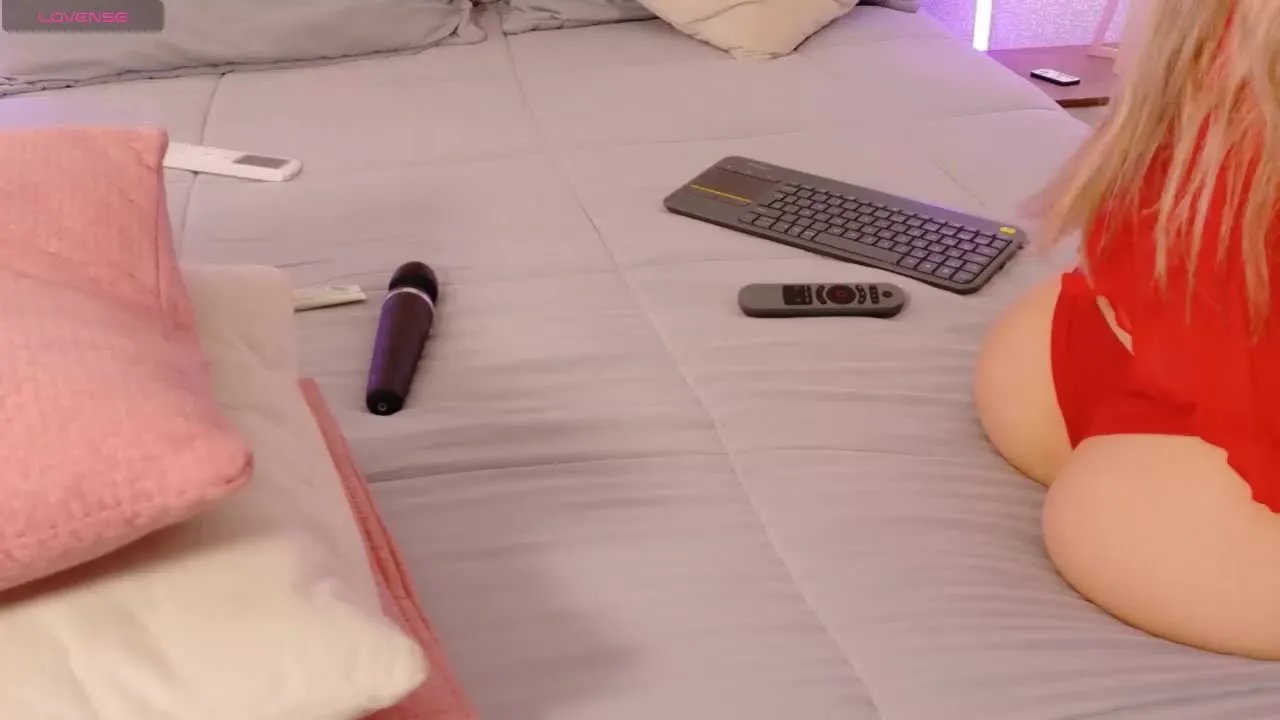 Offline Katiewonder on Streamray