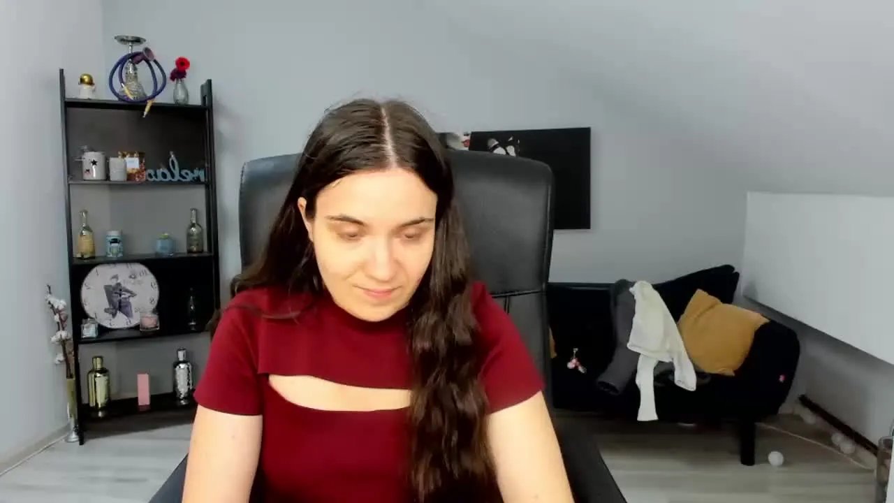 Offline MelissaWilliam on Streamray