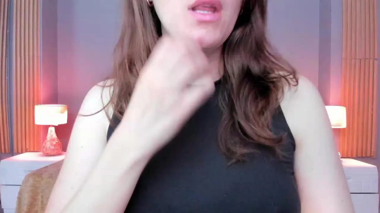 Offline MiaRogers on Streamray