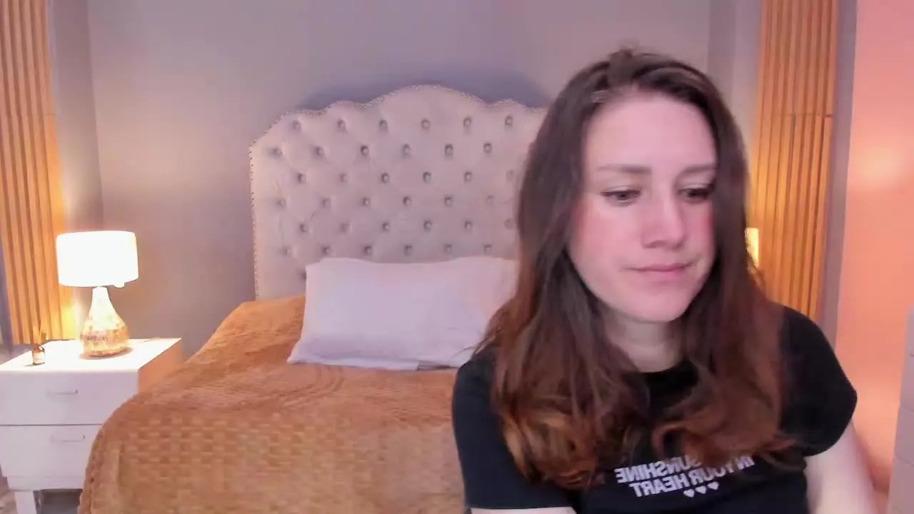 Offline MiaRogers on Streamray