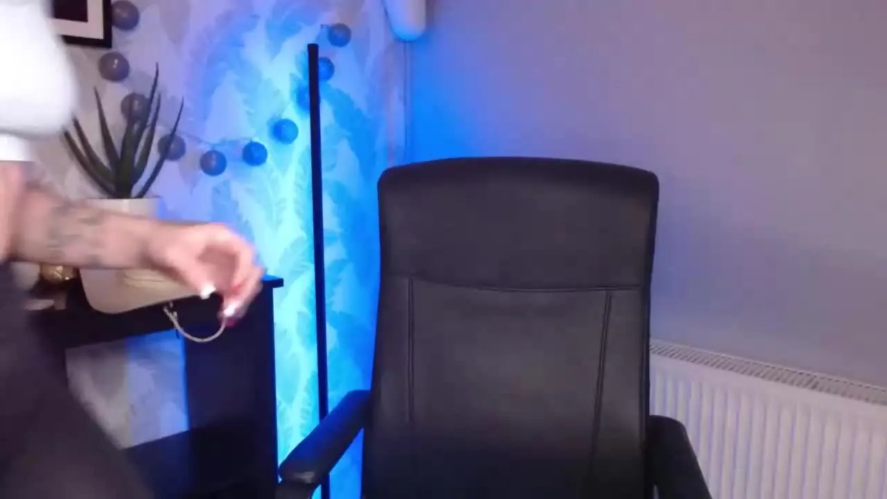 Offline NovaSin on Streamray