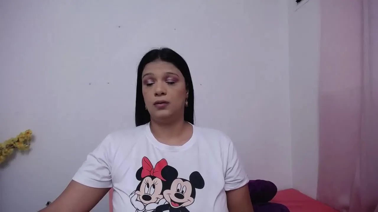 Offline PaolaMs on Streamray