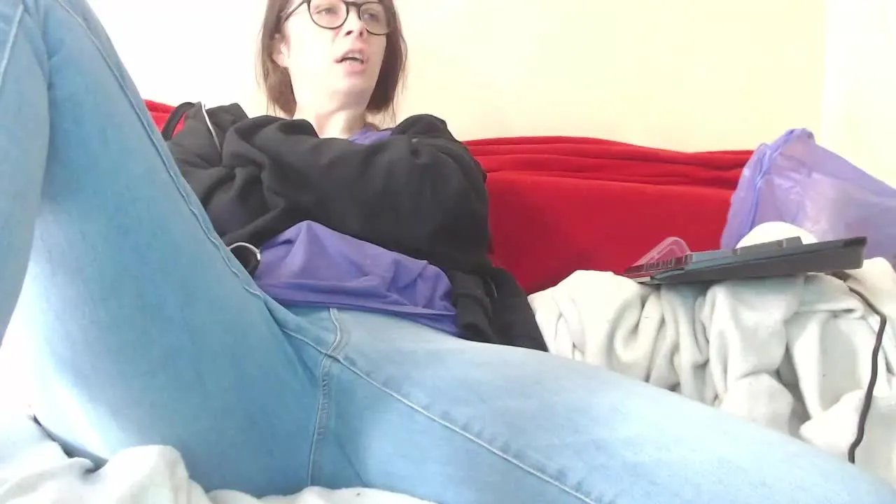 Offline RafaBBGirl on Streamray