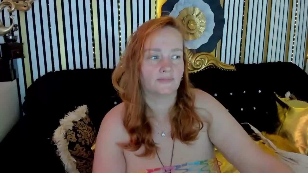 Offline SinFullTitsDD on Streamray