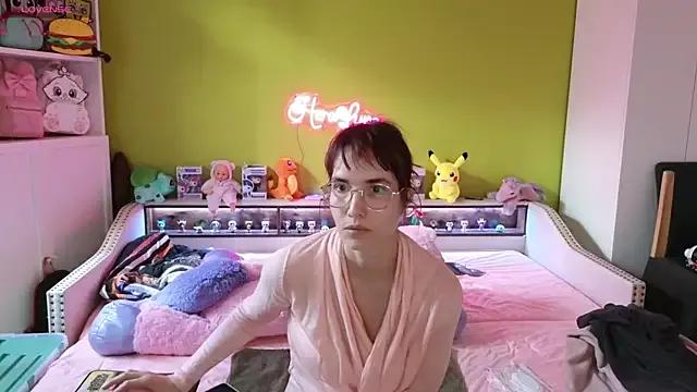 StripChat _HeraLuna_ is Freechat _HeraLuna_ — Live seins nu