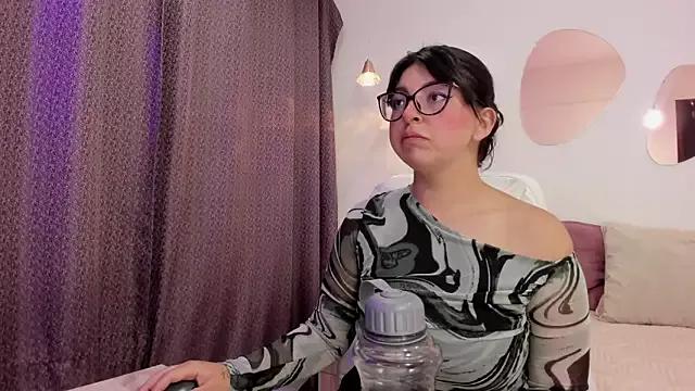 Freechat _Namii on StripChat