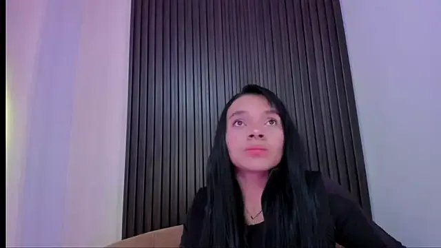 Freechat _shantal_smith on StripChat