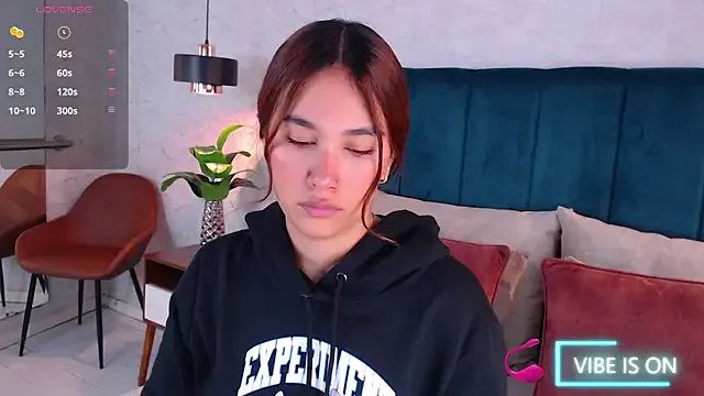 Freechat AdeleAndersonn on StripChat