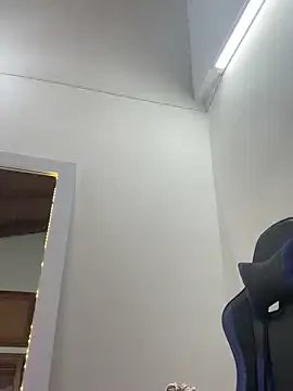 Freechat Adeline_1 on StripChat