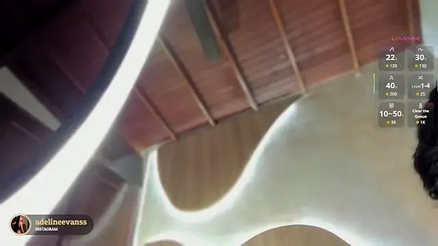 Freechat AdelineEvanss on StripChat