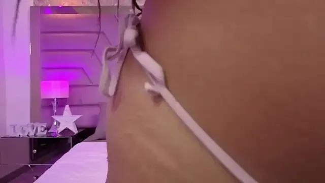 StripChat AlesiaCooper is Freechat AlesiaCooper — glass dildo in ass