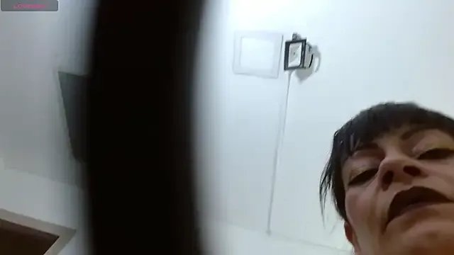 Freechat AlexandraJones_ on StripChat