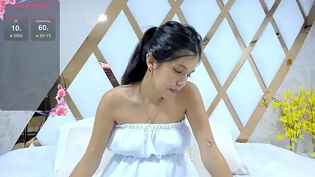 AlexaWillss — spank ass and make it red