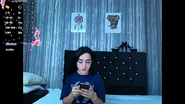 Freechat Alicee_Moonn on StripChat