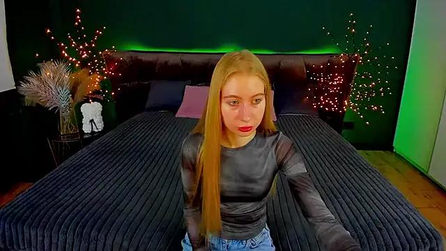Freechat Alina_Blonde on StripChat