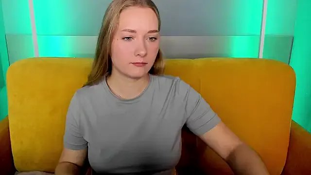 Freechat AlinaVice on StripChat