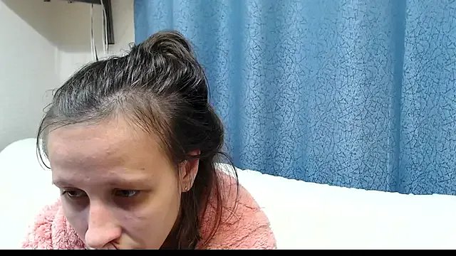 Freechat alisacucumber on StripChat