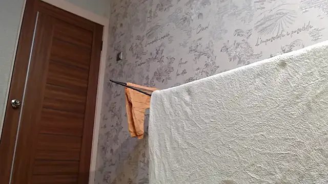 Freechat alisacucumber on StripChat