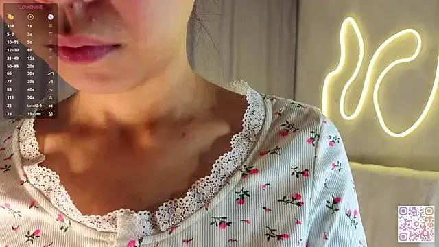 Freechat AlodiaAxley on StripChat