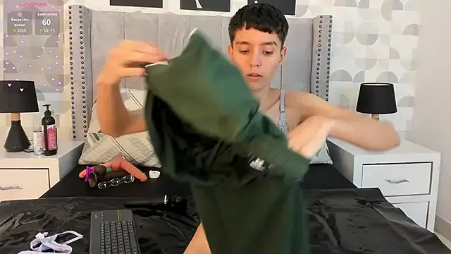 Freechat amely_santana on StripChat