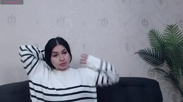 Freechat AnaysDivine on StripChat