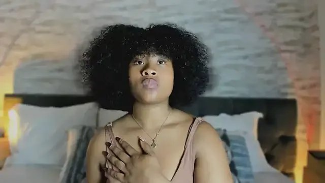 Anneth__M on StripChat 