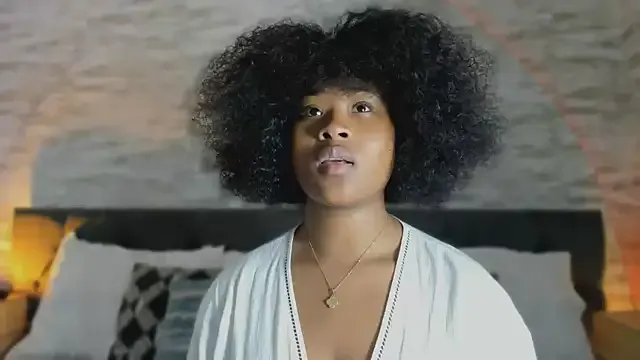 Anneth__M on StripChat 