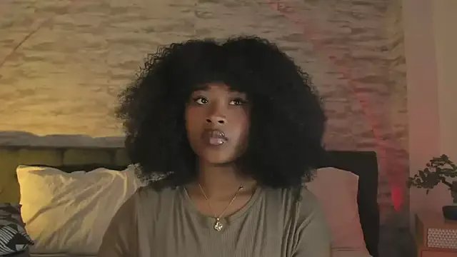 Anneth__M on StripChat 