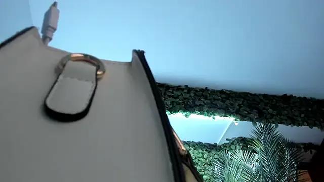 Freechat Anyssia on StripChat