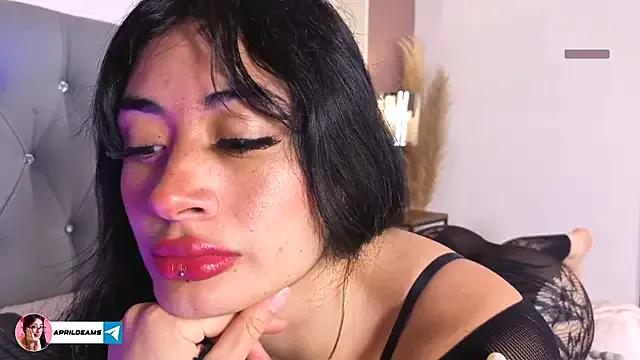StripChat aprildreams19 is Freechat aprildreams19 — Leg + crotch rubbing with soft moans
