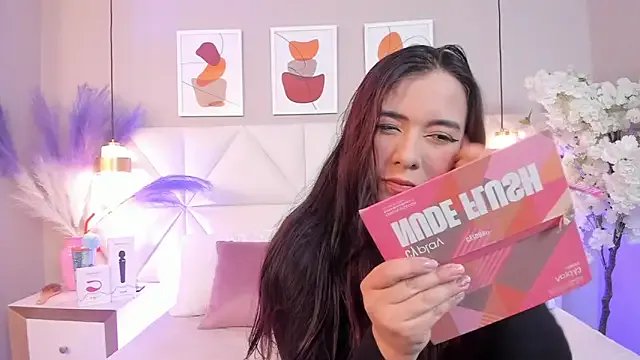 Freechat Ari_lynn_ on StripChat