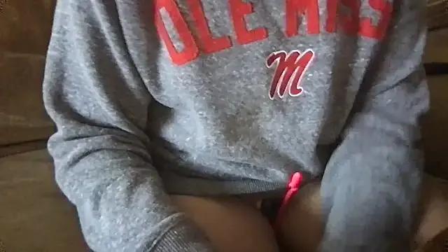 Freechat ashleighpink on StripChat