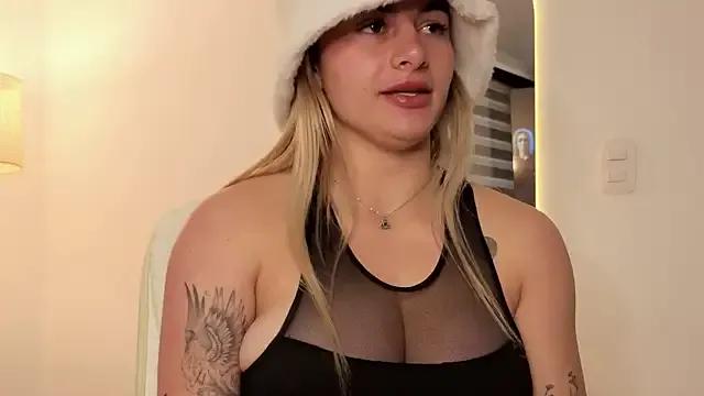 Freechat AtheneaRossi on StripChat