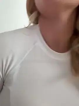 Freechat AtheneaRossi on StripChat