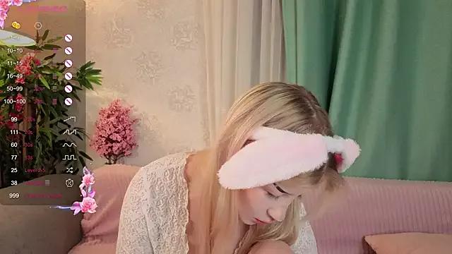 AudieKaemmerer — masturbate my kitty and taste fingers