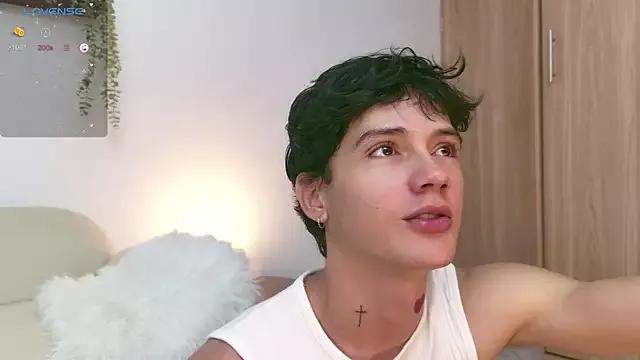 Freechat badboy_one_ on StripChat