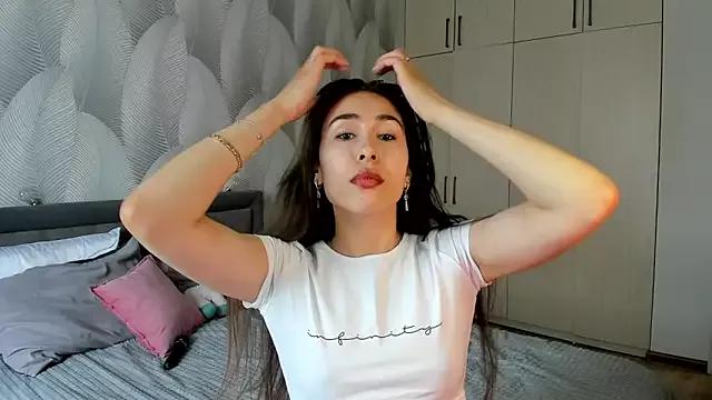 Bambiii_bby on StripChat 