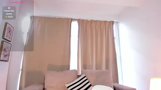 Freechat barbie_es on StripChat