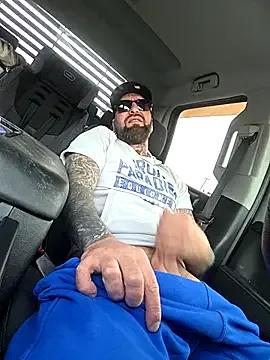 Freechat Beardedtattood on StripChat