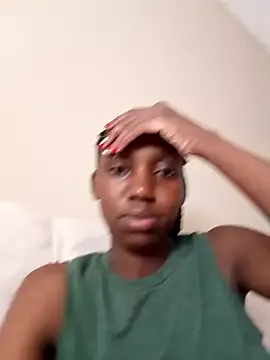 Beee25 on StripChat