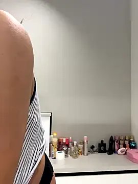 Freechat BelleSkye on StripChat