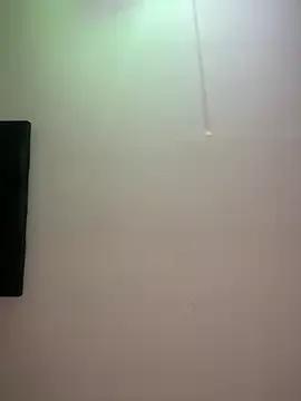 Freechat beverlyxxxx on StripChat