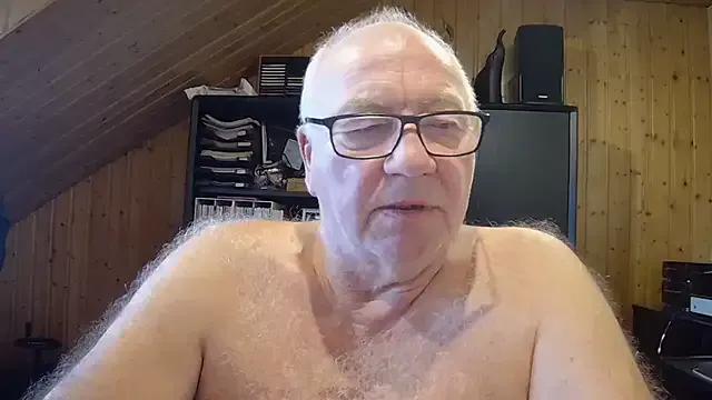 StripChat biggandybig is Freechat biggandybig — look my new outdoor videos